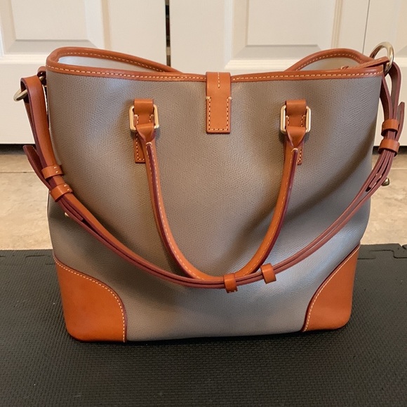 Dooney & Bourke Pebble Grain Tote - Picture 1 of 5